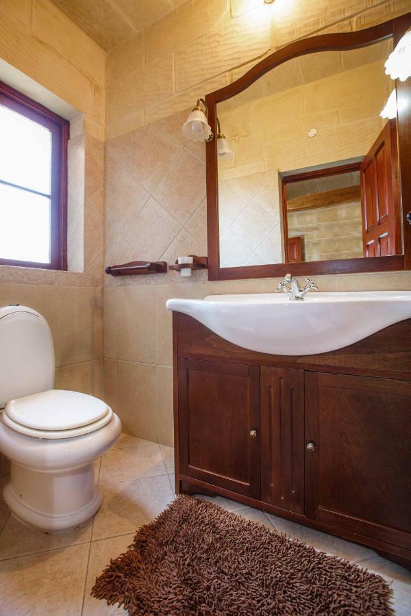 Il-Veduta Holiday Farmhouse With Sunny Private Pool In Island Of Gozo Gharb (Gozo) Exterior photo